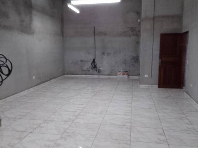 #112 - Sala para Venda em Francisco Morato - SP