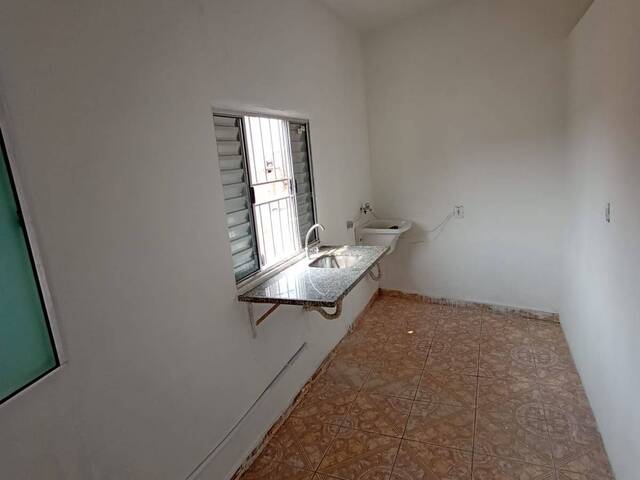 Casa para Locação em Francisco Morato - 4