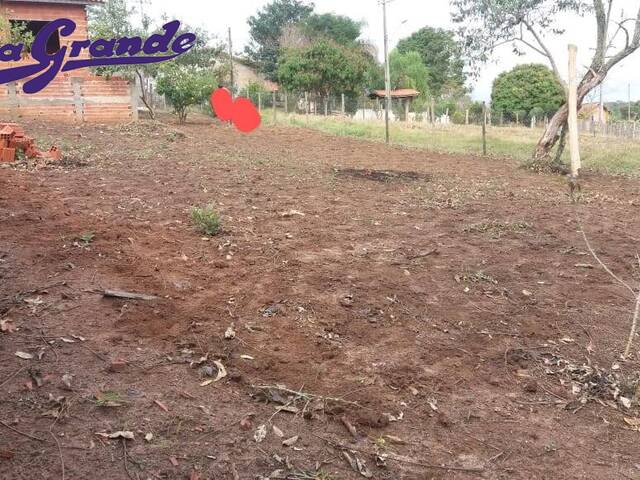 #329 - Casa para Venda em Angatuba - SP