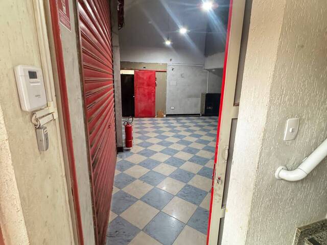 #585 - Prédio comercial para Locação em Francisco Morato - SP