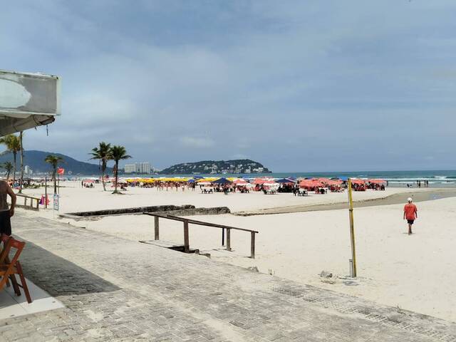 Apartamento para Venda em Guarujá - 4