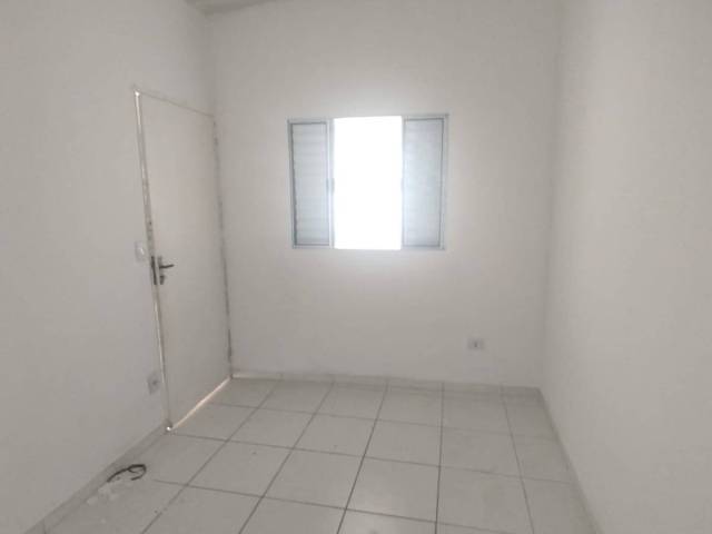Casa para Locação em Francisco Morato - 4