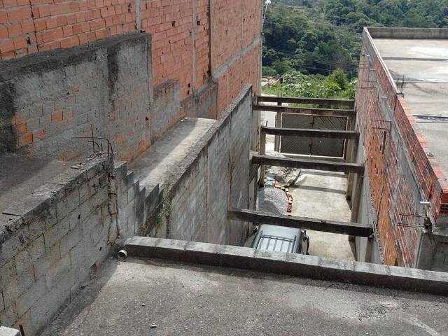 Área para Venda em Francisco Morato - 4